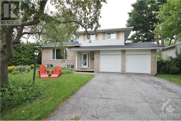 7 LEETOM CRESCENT, Ottawa