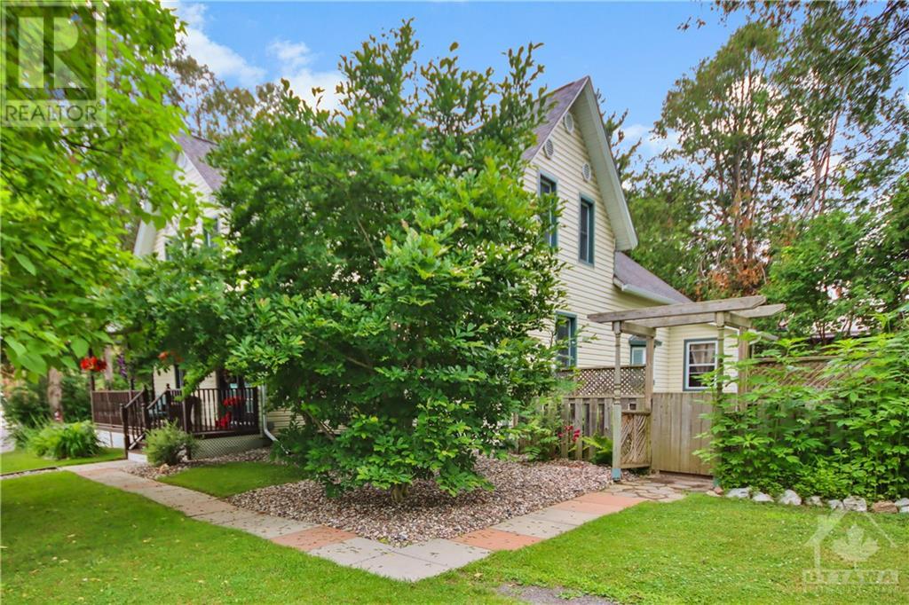 Listing 1356741 - Large Photo # 25