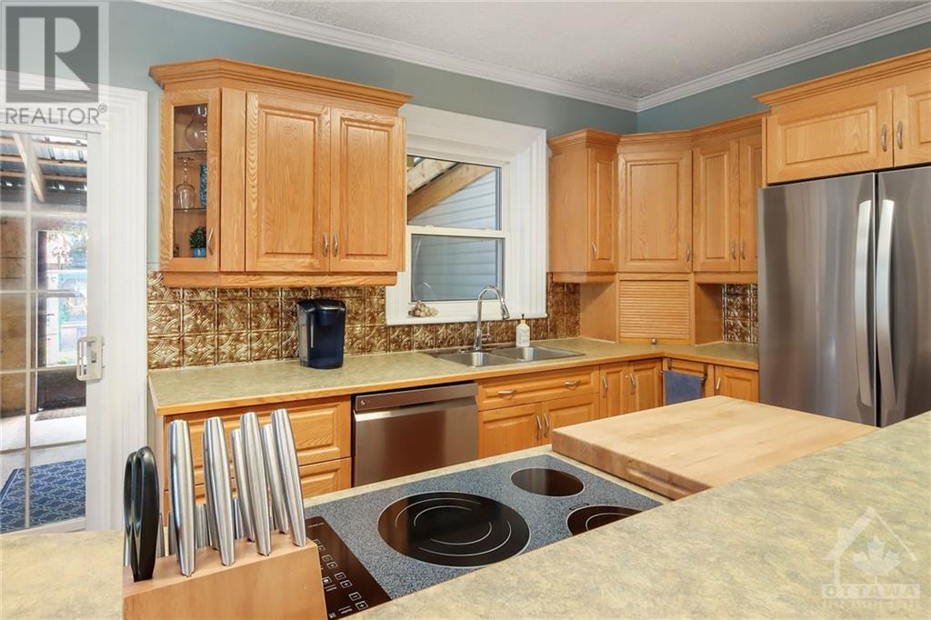 Listing 1356741 - Large Photo # 7
