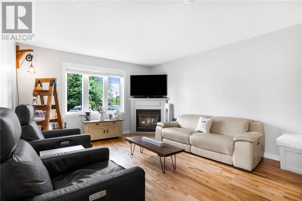 Listing 1356795 - Large Photo # 17