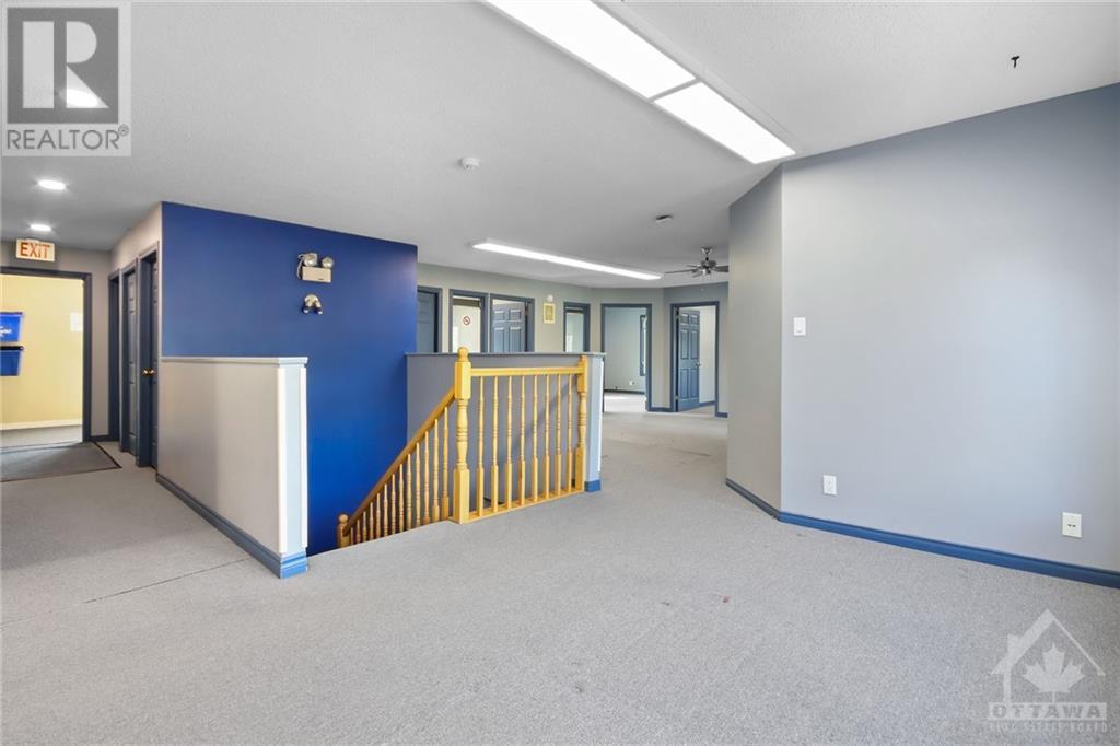 5494 MANOTICK MAIN STREET W