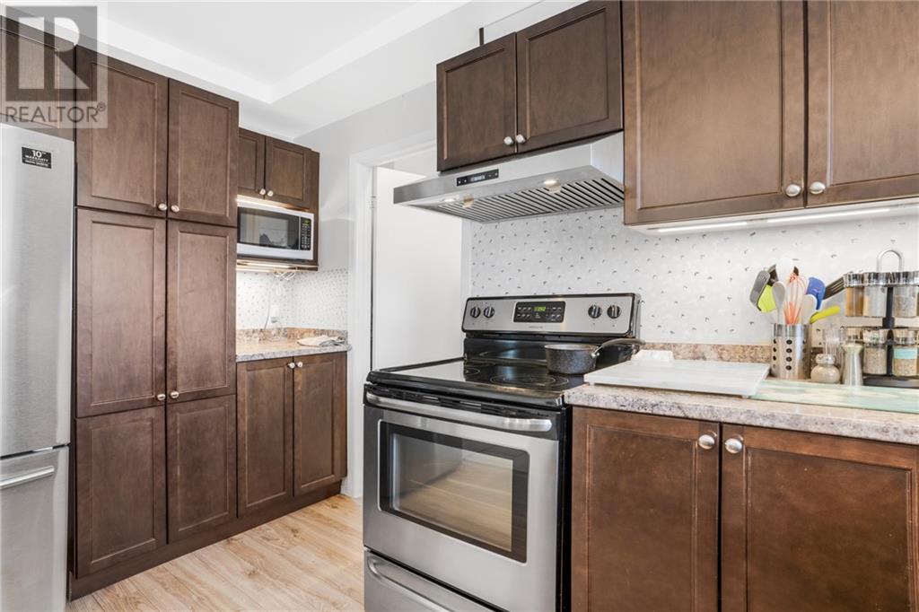 Listing 1357099 - Large Photo # 16