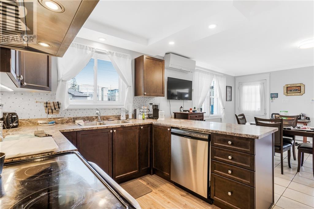 Listing 1357099 - Large Photo # 14