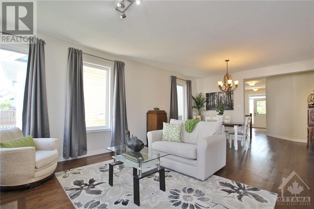 945 SHIMMERTON CIRCLE