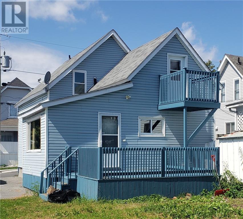 208 LOUISA STREET