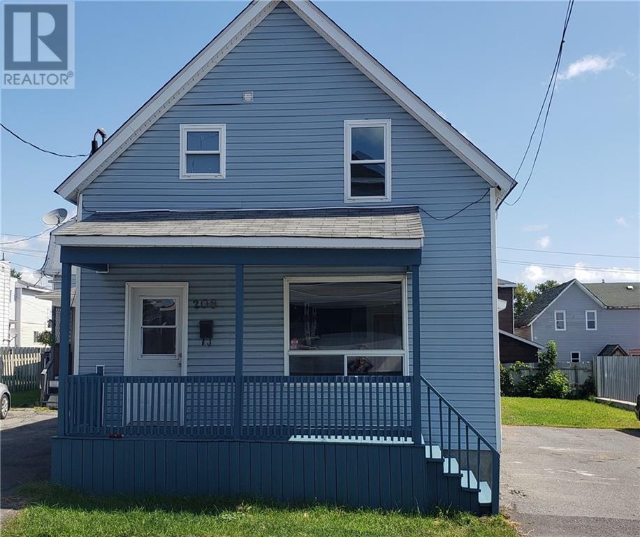 208 LOUISA STREET