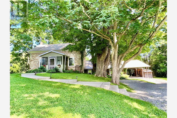 2417 COUNTY ROAD 46 ROAD, Elizabethtown
