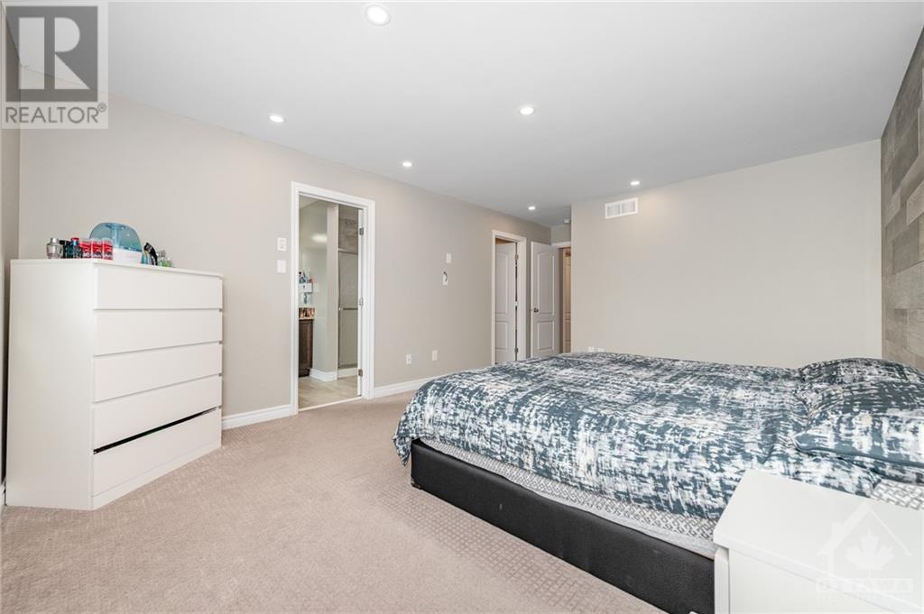 Listing 1357531 - Large Photo # 16