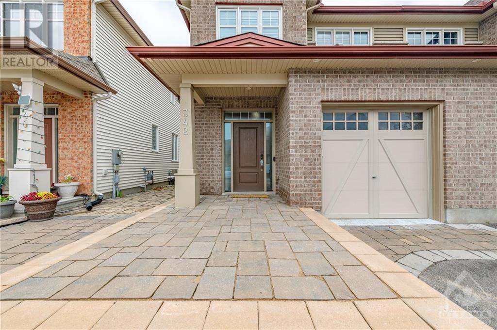 Listing 1357531 - Large Photo # 1