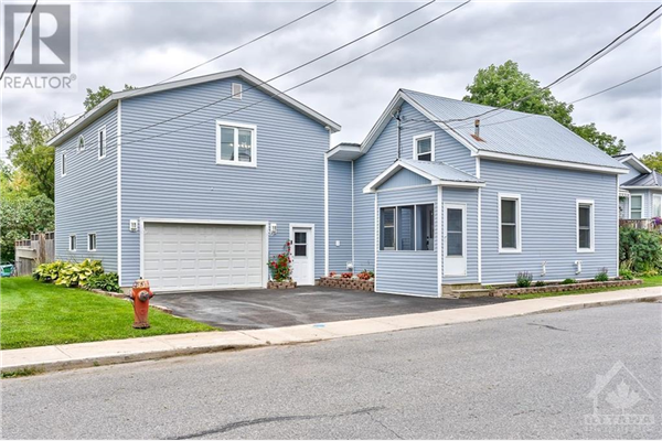 30 SPRING STREET, Almonte