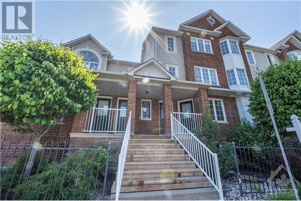 108 CENTREPOINTE DRIVE UNIT#J, Ottawa