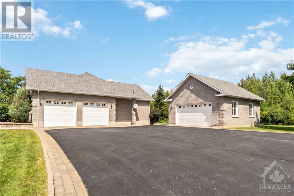 Listing 1357845 - Large Photo # 27