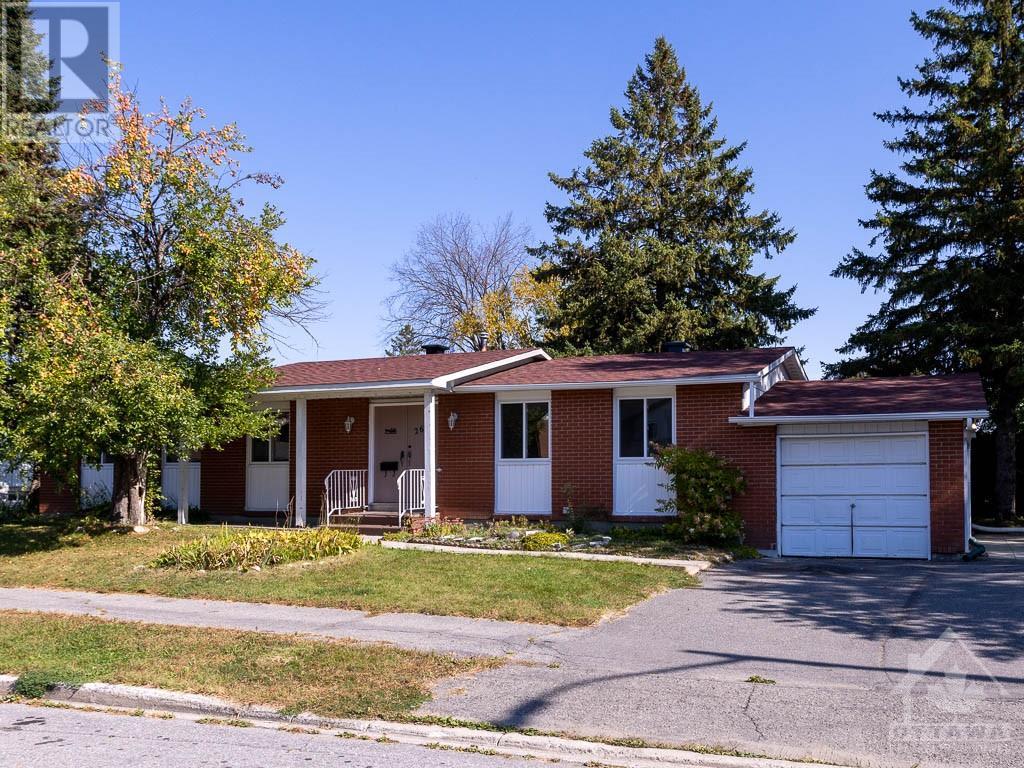 2605 SOUTHVALE CRESCENT