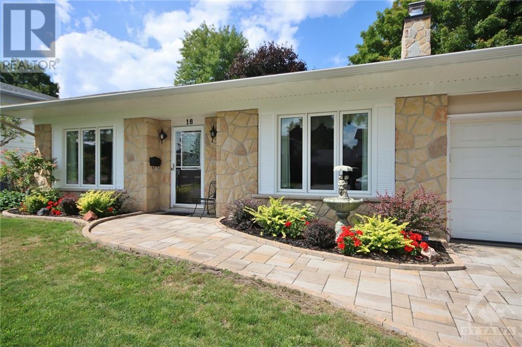 Listing 1357964 - Large Photo # 2