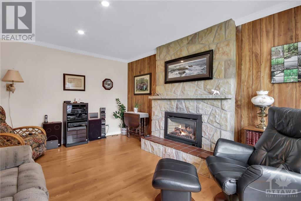 Listing 1357964 - Large Photo # 6