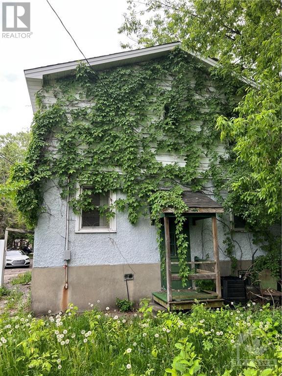 235 BELFORD CRESCENT