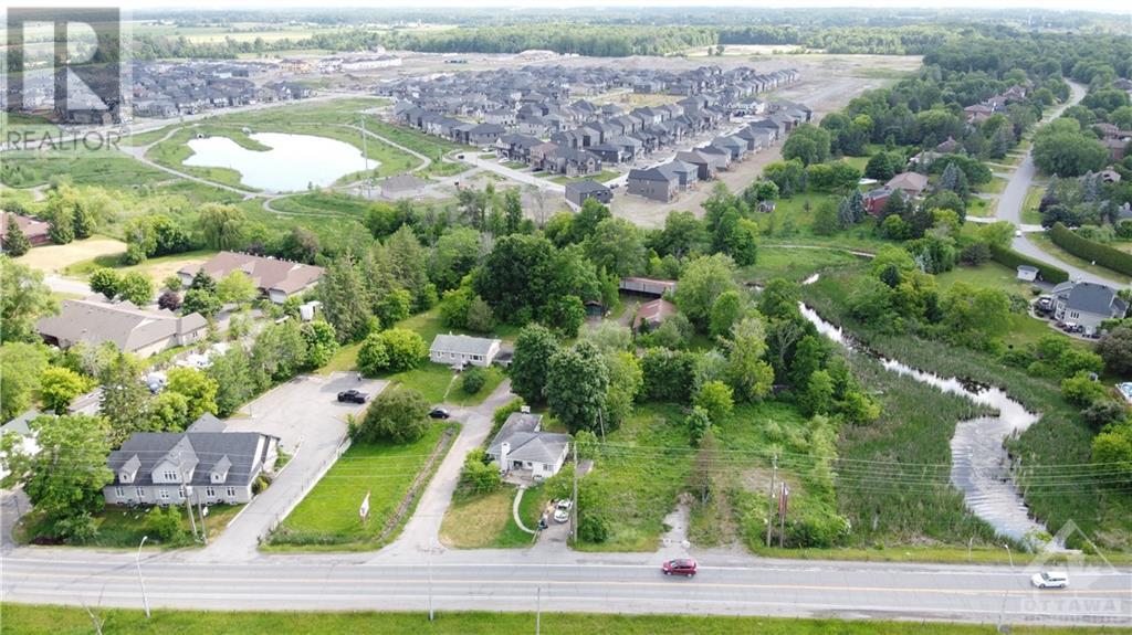 5630-5634 MANOTICK MAIN STREET