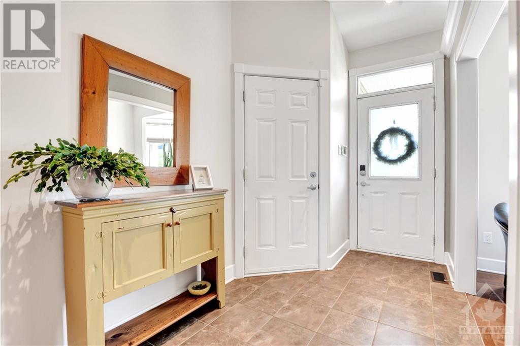 135 ROYAL LANDING GATE