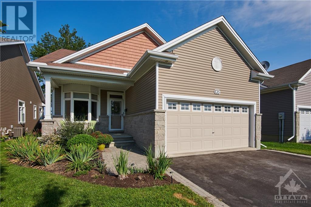135 ROYAL LANDING GATE