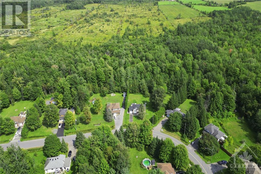 Listing 1358266 - Large Photo # 30