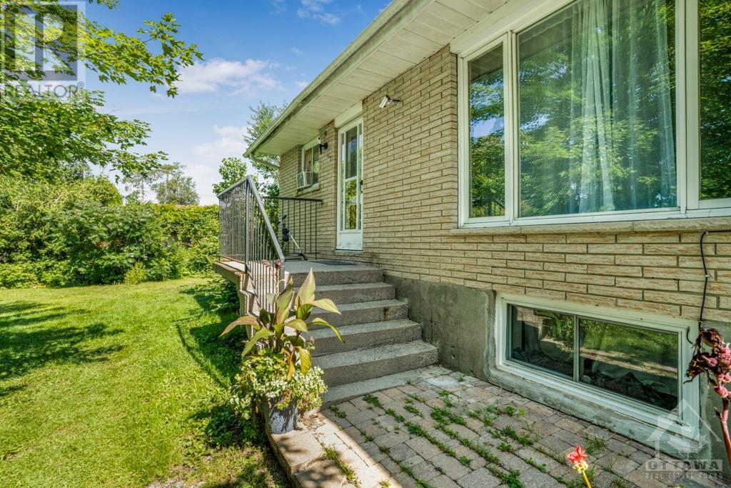 1354-1358 DU PARC AVENUE