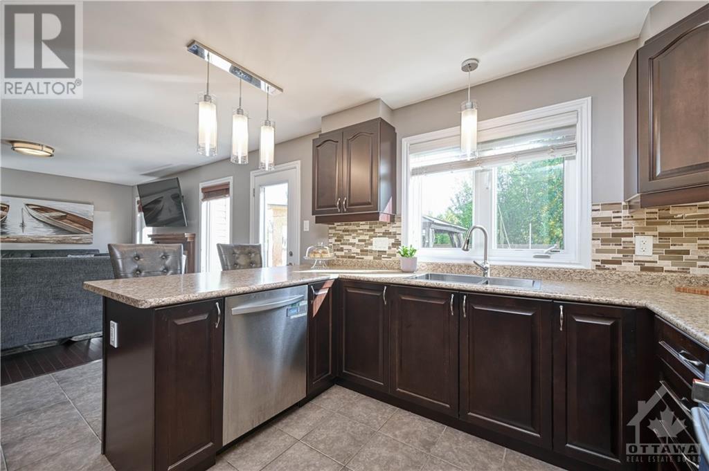 Listing 1358383 - Large Photo # 13