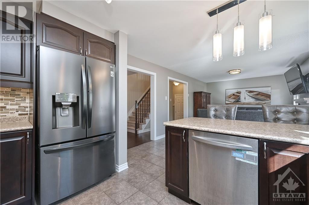 Listing 1358383 - Large Photo # 14