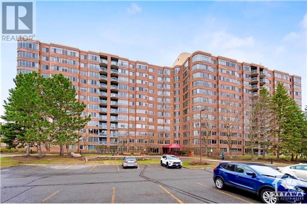 100 GRANT CARMAN DRIVE UNIT#509, Nepean