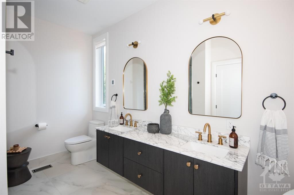 Listing 1358515 - Large Photo # 19