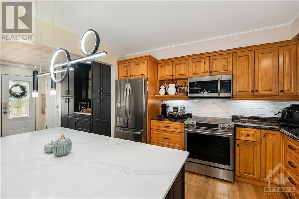 Listing 1358557 - Large Photo # 12