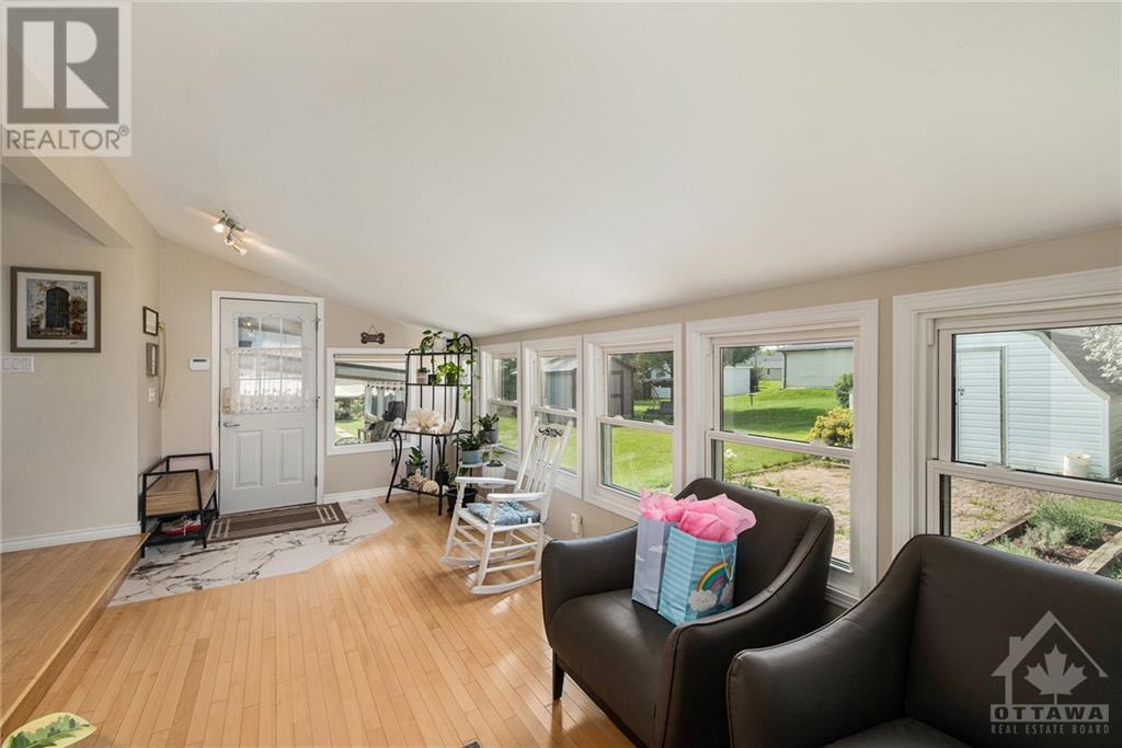 Listing 1358557 - Large Photo # 14