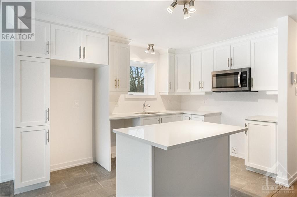 320 MONTEE OUTAOUAIS STREET UNIT#307, #307