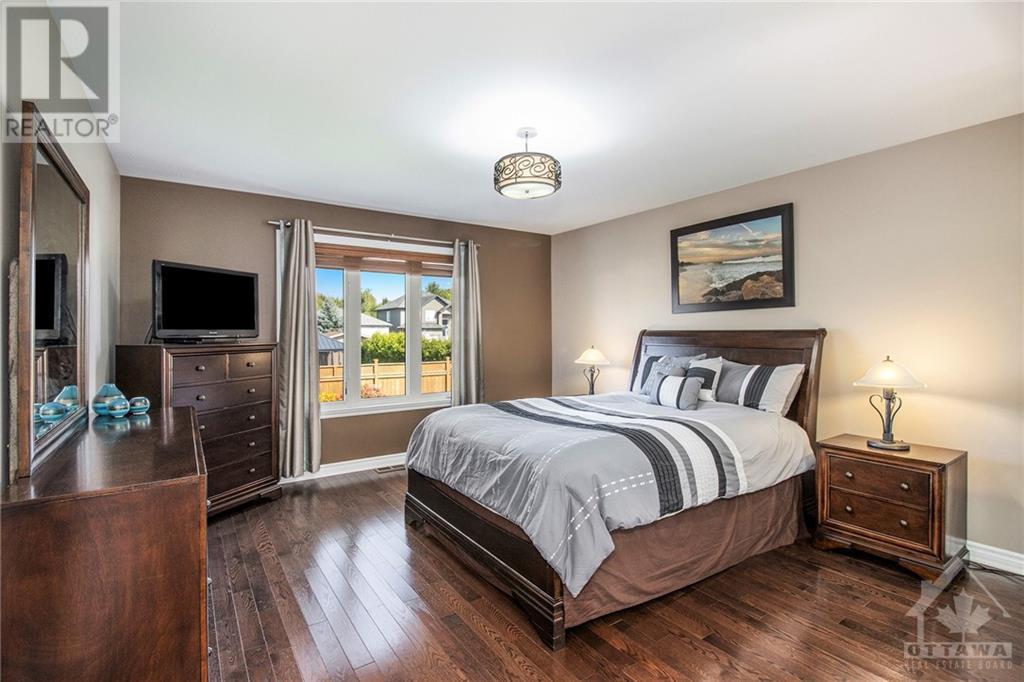 Listing 1358632 - Large Photo # 15