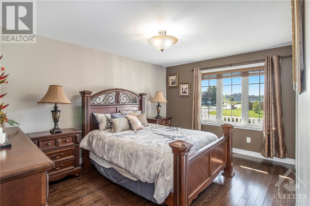Listing 1358632 - Large Photo # 17