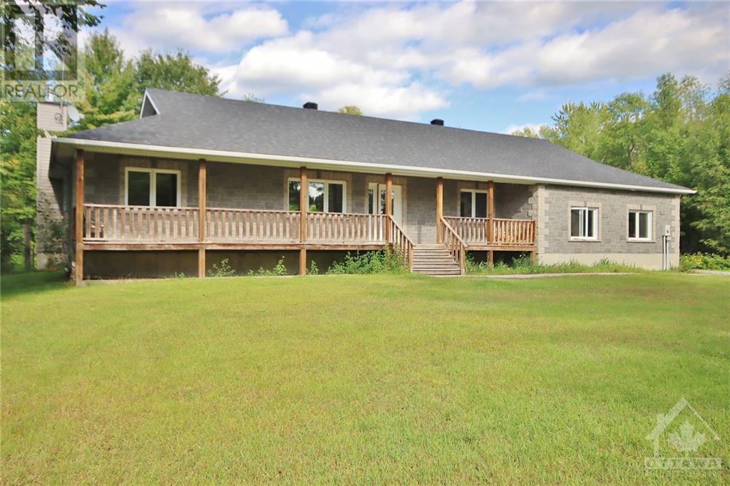 Listing 1358769 - Large Photo # 1