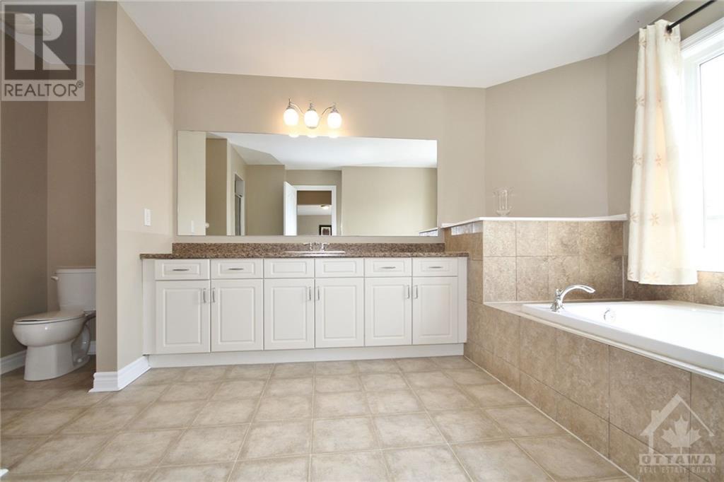 Listing 1358778 - Large Photo # 17