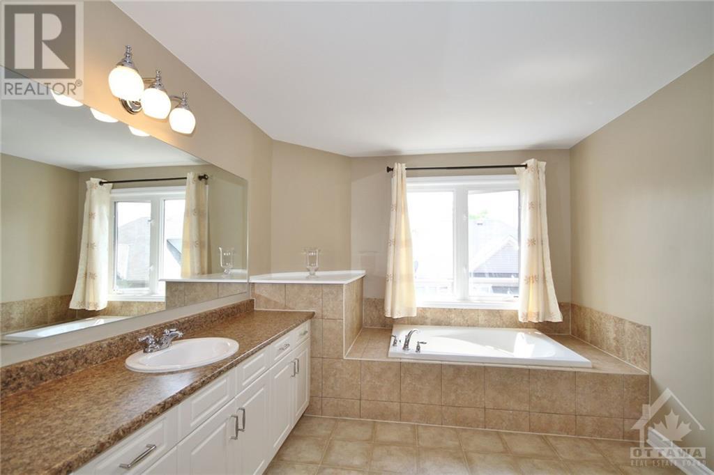Listing 1358778 - Large Photo # 18
