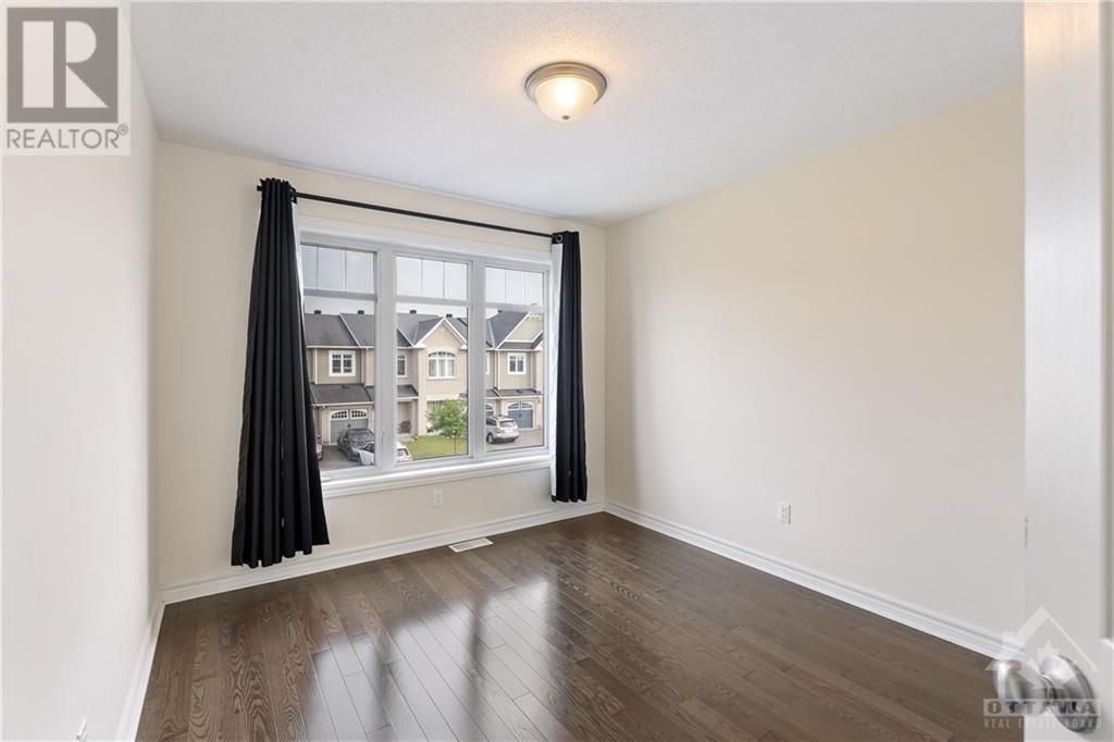 Listing 1358937 - Large Photo # 19