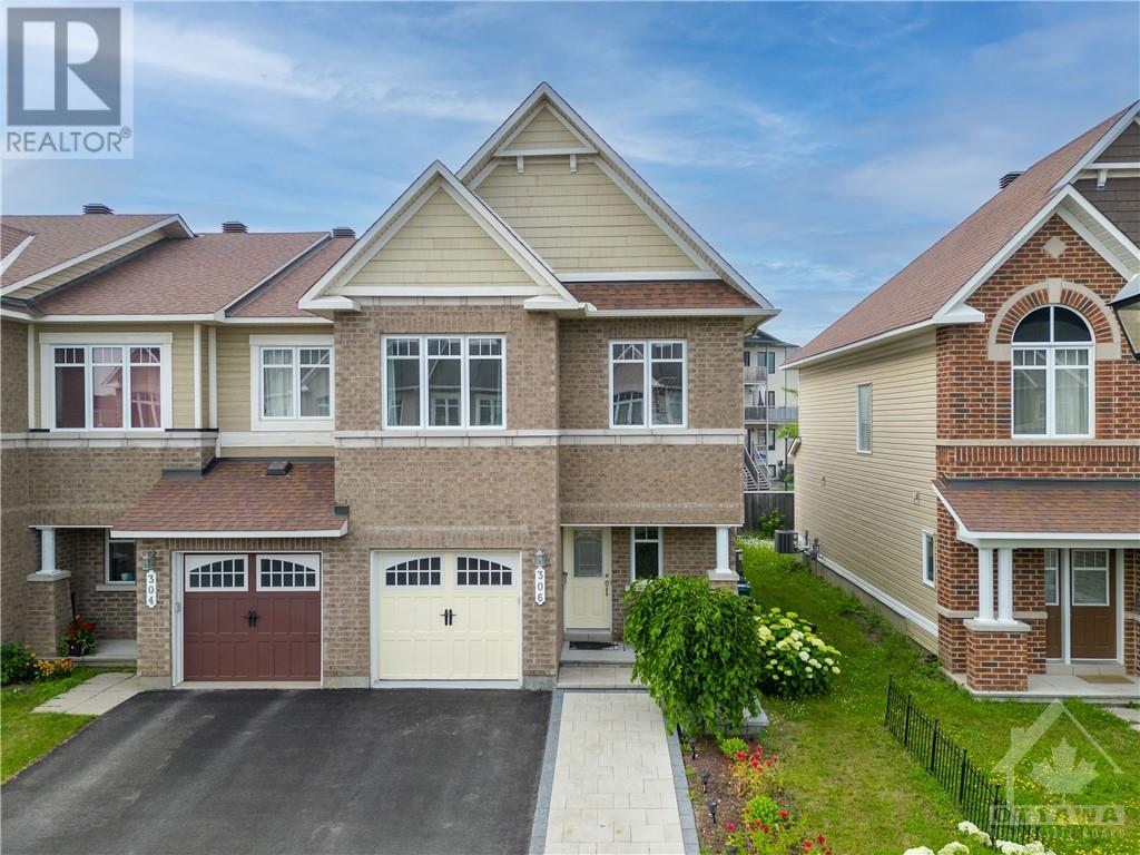 Listing 1358937 - Large Photo # 1