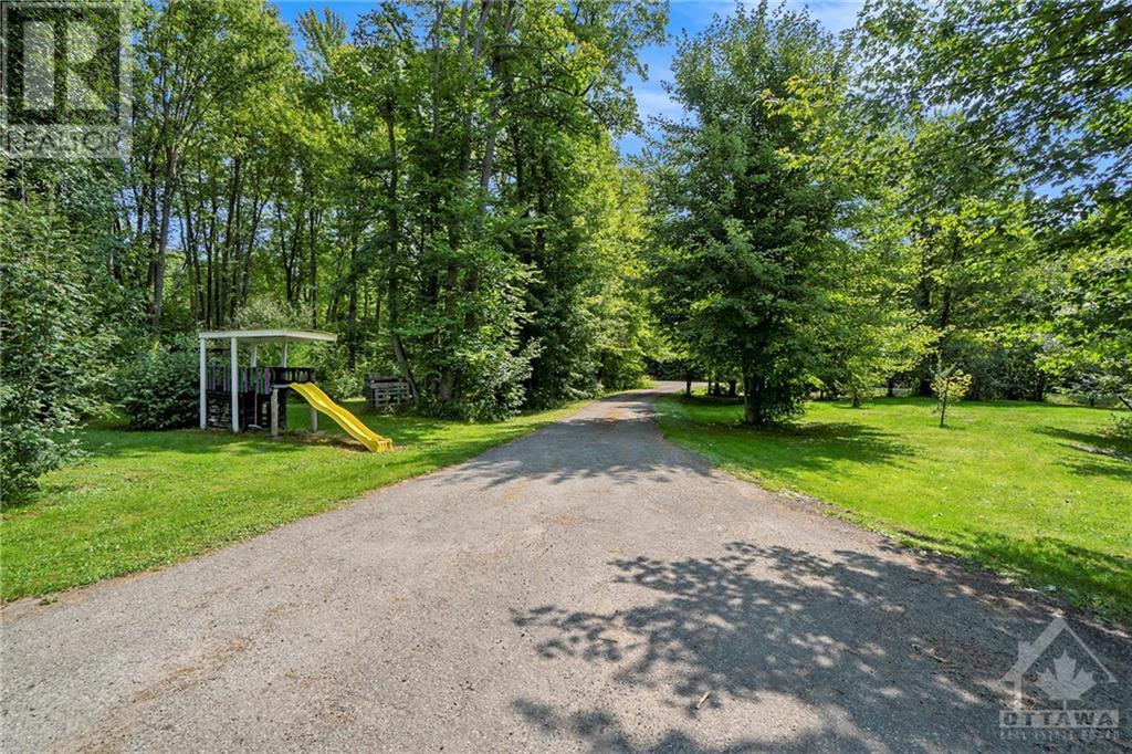 Listing 1358981 - Large Photo # 27