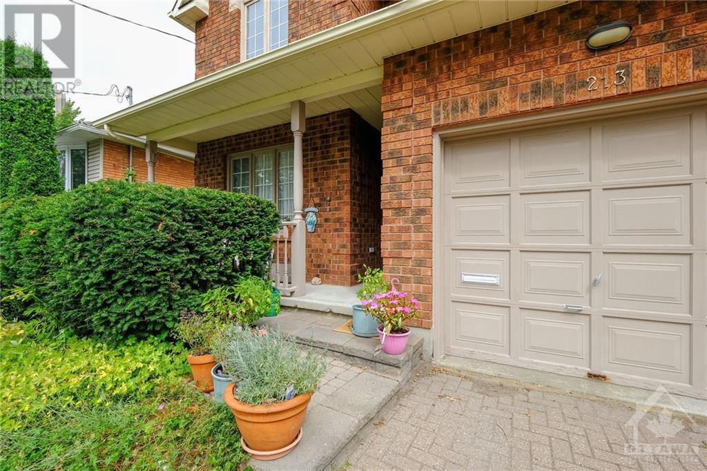 213 WOODLAND AVENUE
