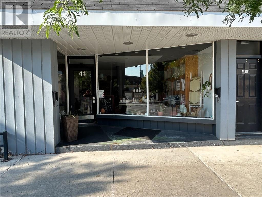 44 ELGIN ST W STREET