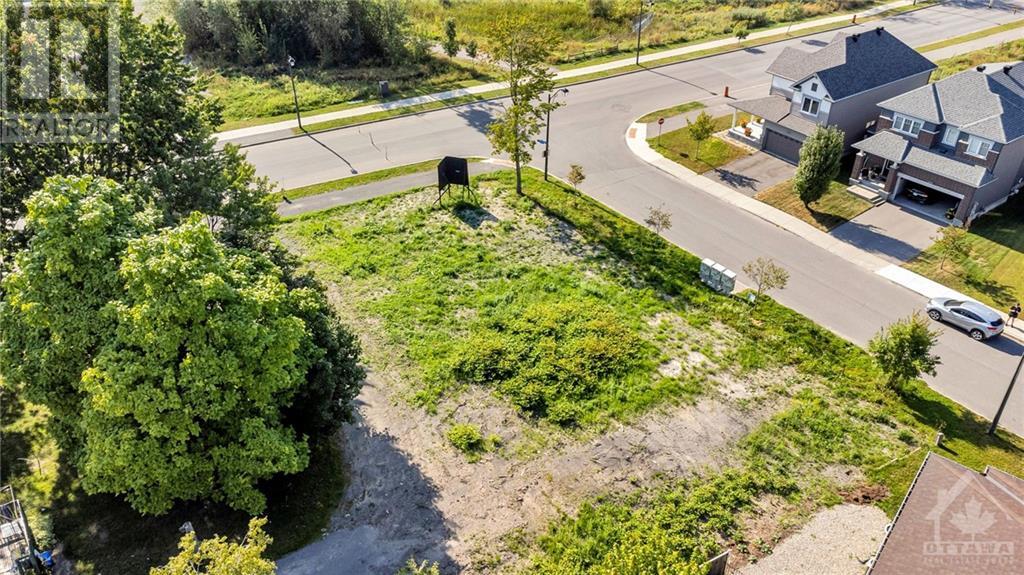 285 ENCLAVE WALK