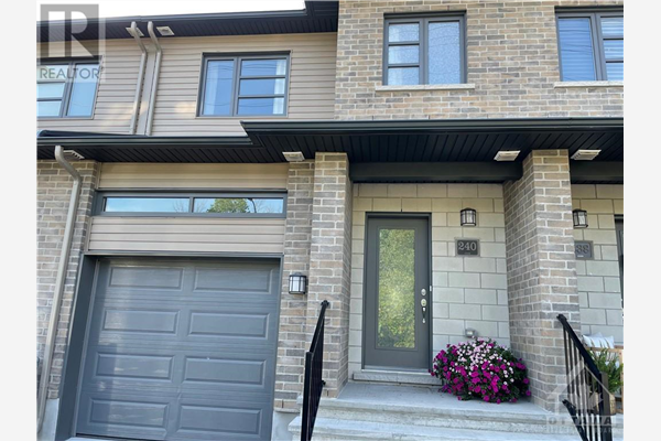 240 MUNRO STREET, Carleton Place