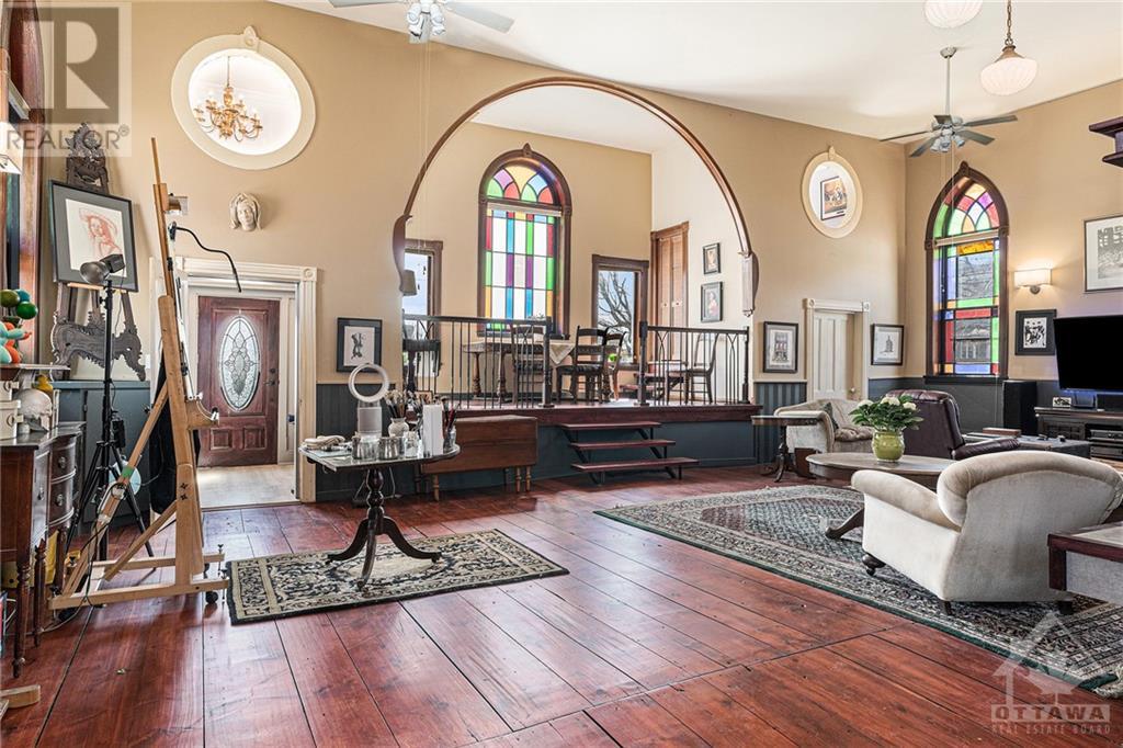 Listing 1359151 - Large Photo # 4