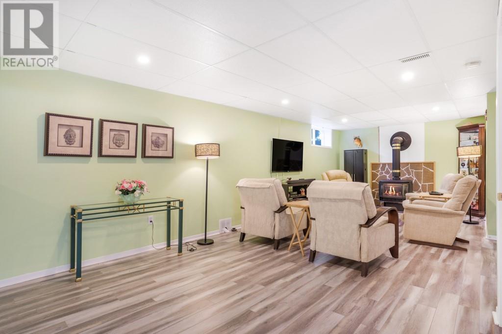 Listing 1359158 - Large Photo # 19
