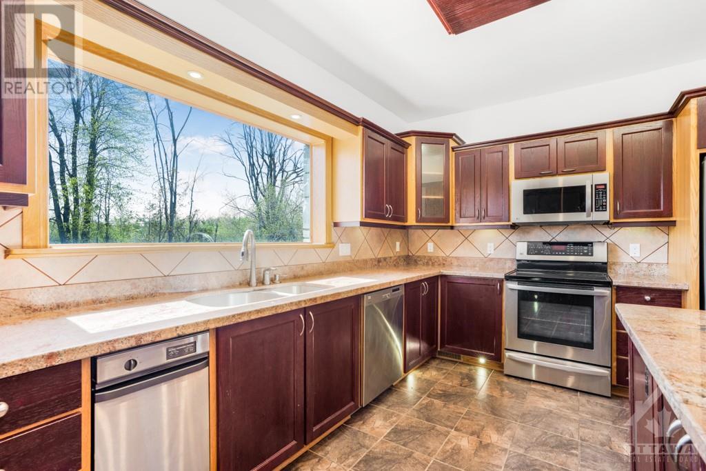 Listing 1359183 - Large Photo # 10
