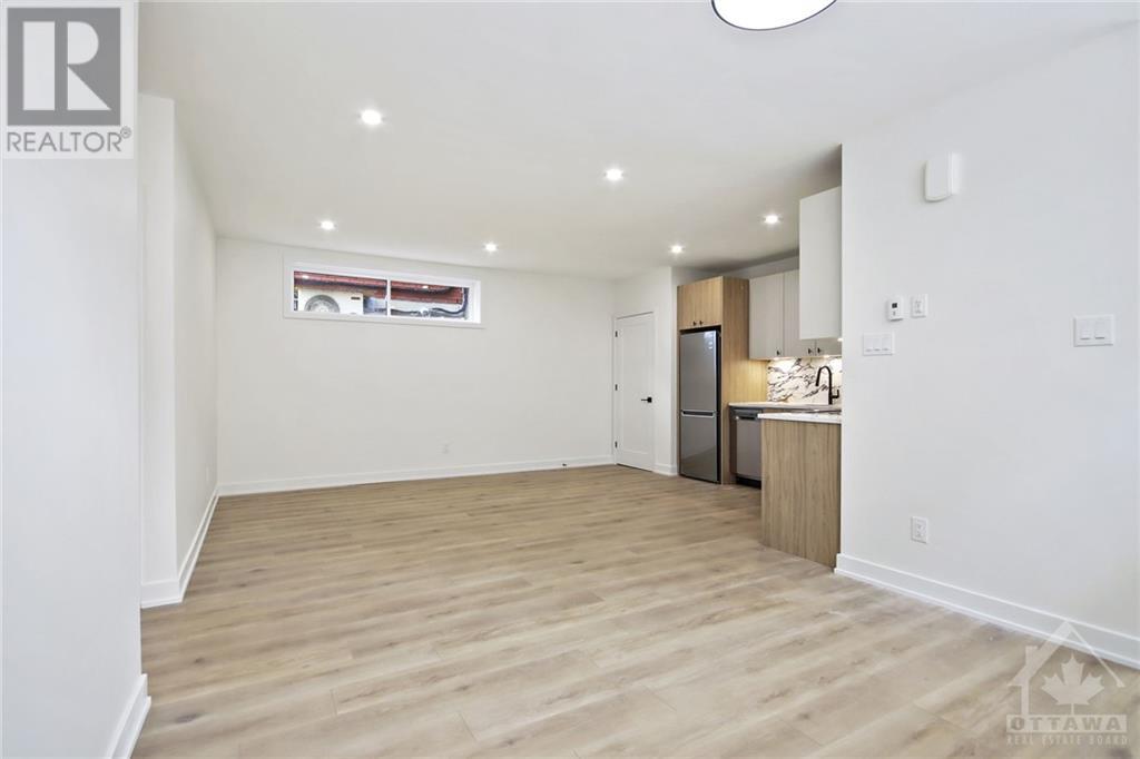 241 BREEZEHILL AVENUE S UNIT#A2, #A2