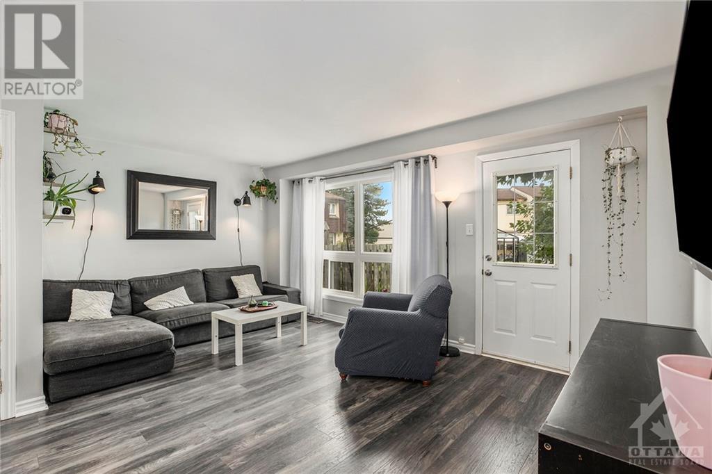 Listing 1359318 - Large Photo # 13