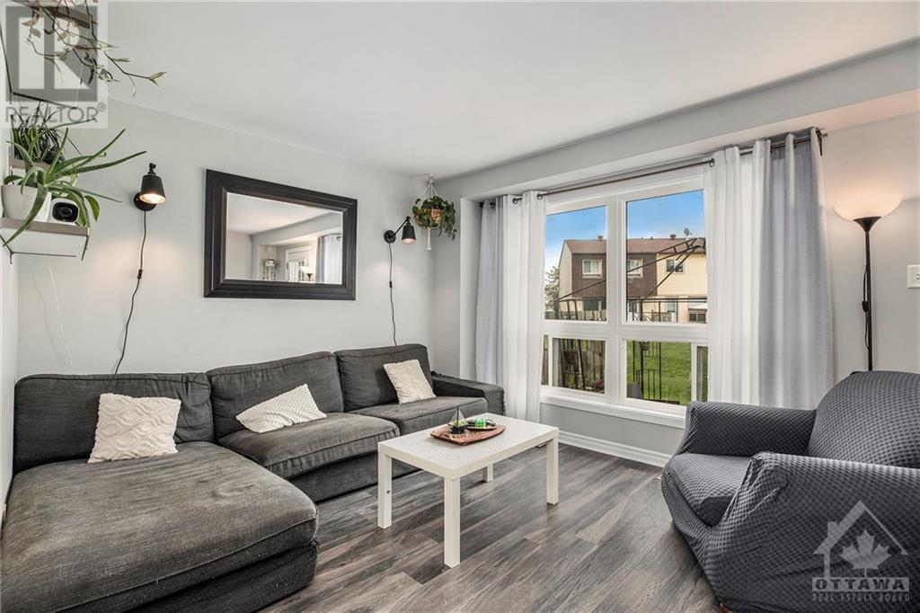 Listing 1359318 - Large Photo # 15